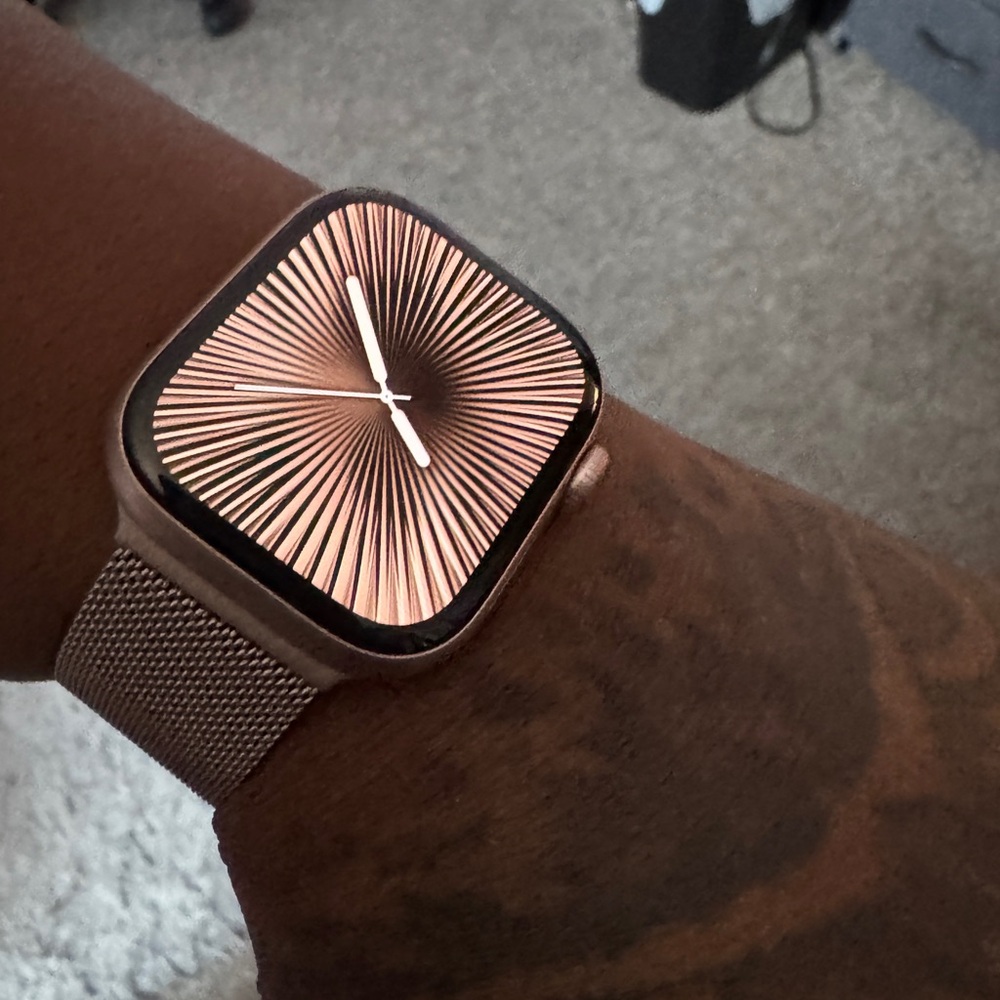 Apple Watch Series 11 – 42mm Rose Gold – Brand New! Cellular + GPS